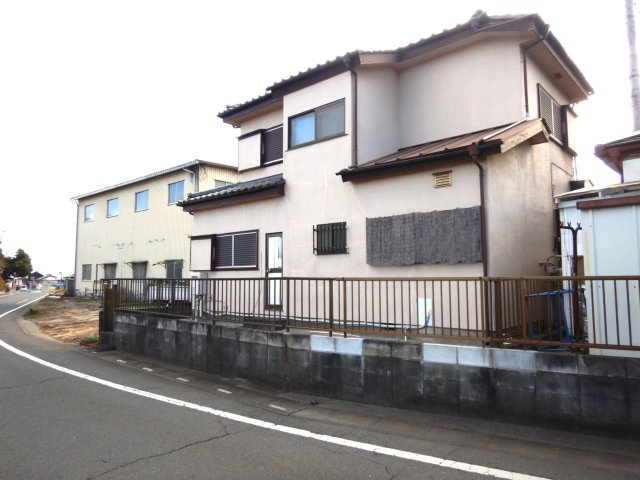 日高市鹿山中古住宅の外観