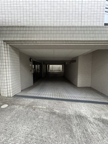 ラムール六甲山ノ手 の駐車場