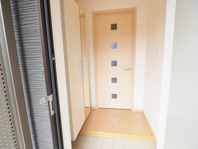 【玄関】 | 明るい玄関です