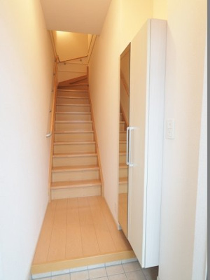 【玄関】 | エテルノカーサ門司港 | 明るい玄関です