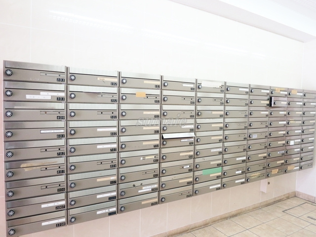 ライオンズマンション駒込駅前のその他共用部分|メールボックス完備です☆