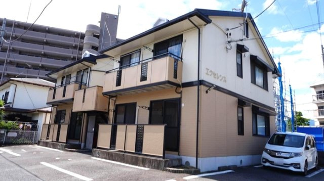 エクセレンスの外観