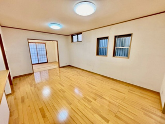 【居間・リビング】 | 深井中町　中古一戸建