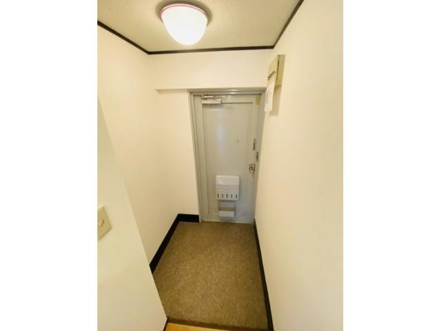 メゾンやすむろⅠの玄関