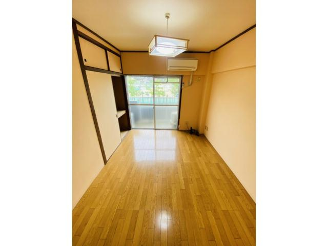 メゾンやすむろⅠの洋室