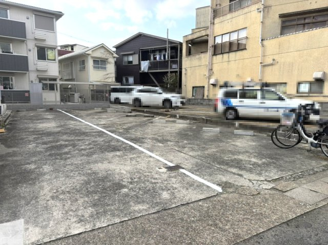 松田パーキング