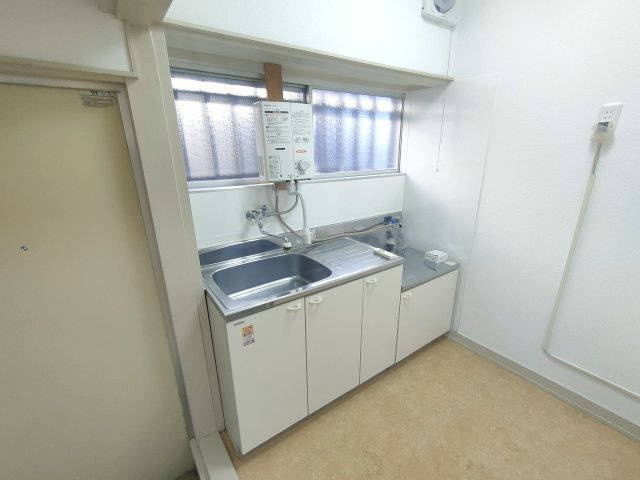 東海第6ハウスのキッチン