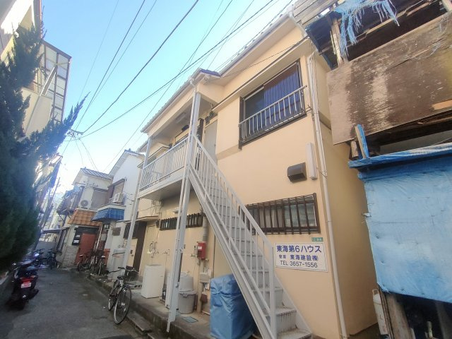 東海第6ハウスのエントランス