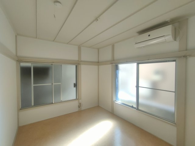 東海第6ハウスの洋室