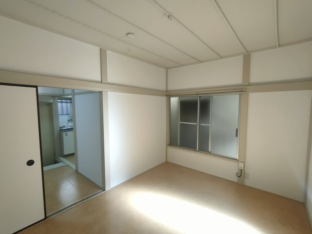 東海第6ハウスの洋室