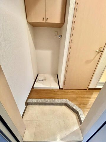 スカイコート新宿曙橋第２の玄関