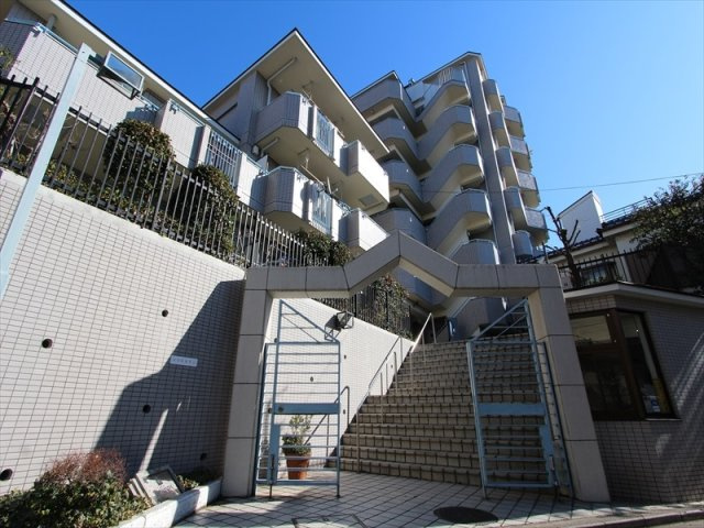 【外観】 | ザステイツ志木アーバンヒルズ　(丸井志木店) | 室内リフォーム済み。買い物施設が身近にそろう便利な住環境