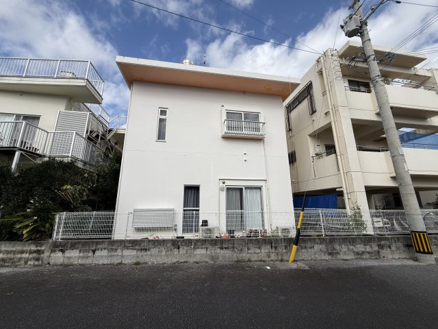 北中城村美崎RC戸建の外観