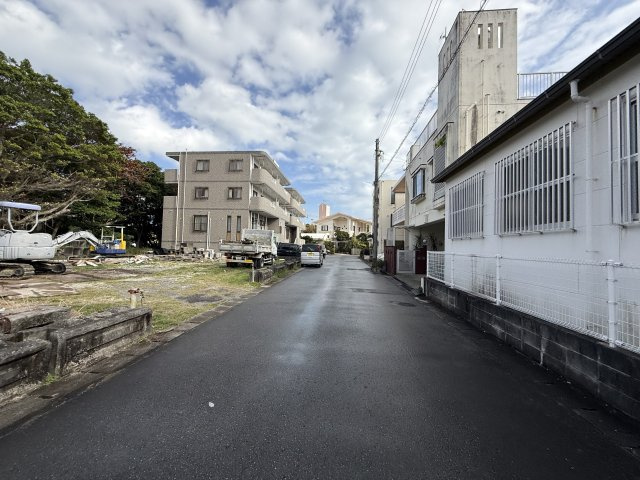 北中城村美崎RC戸建の前面道路含む現地写真