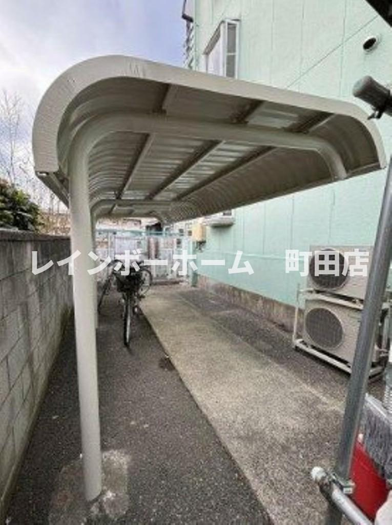 グリーンハイツ麻生※初期費用分割あと払いサービス利用可能物件の駐車場|類似物件写真