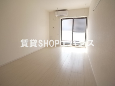 【居間・リビング】 | リブリ・COZY | こちらの居間で趣味の時間をお楽しみください