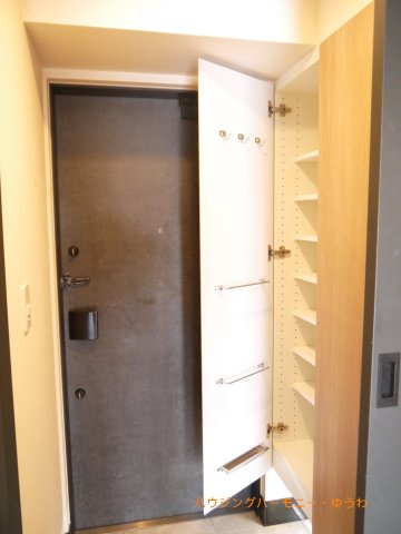 【玄関】 | ルフォンリブレ赤羽