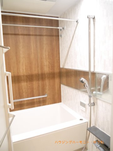 【浴室】 | ルフォンリブレ赤羽 | 浴室暖房換気乾燥機付きのシステムバス採用（ふろ自動・追い焚き機能付き）