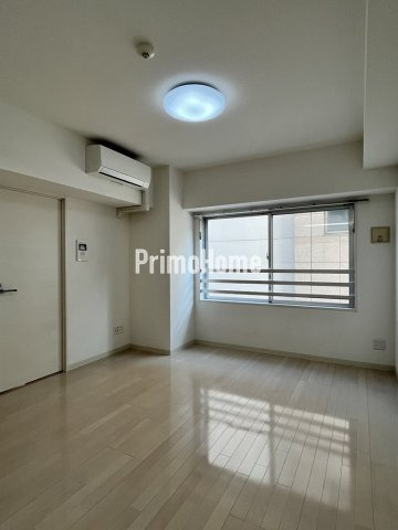 コンフォリア上野広小路の居間・リビング