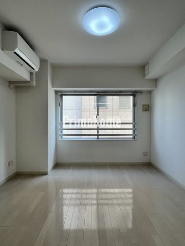 コンフォリア上野広小路の居間・リビング