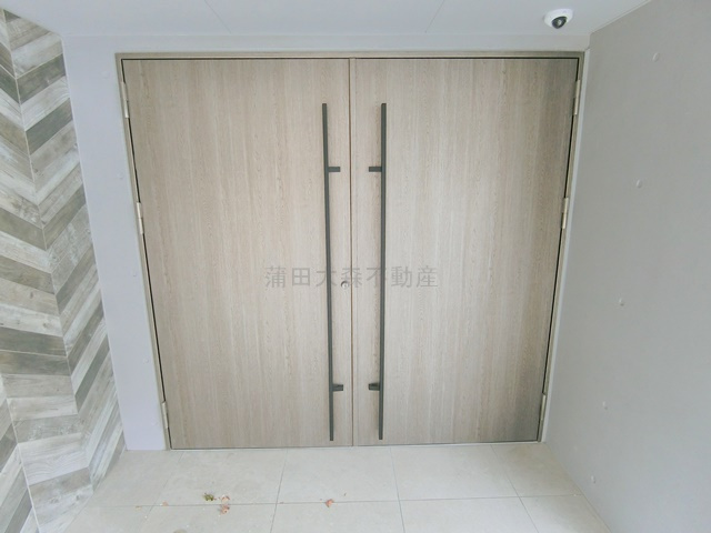 CASA PIAZZA蒲田イーストのエントランス