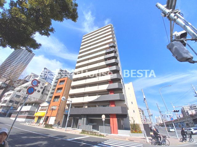 セレニテ元町アリエの外観