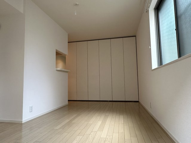 ガーデン欅　南棟の居間・リビング|同建物別室参考写真