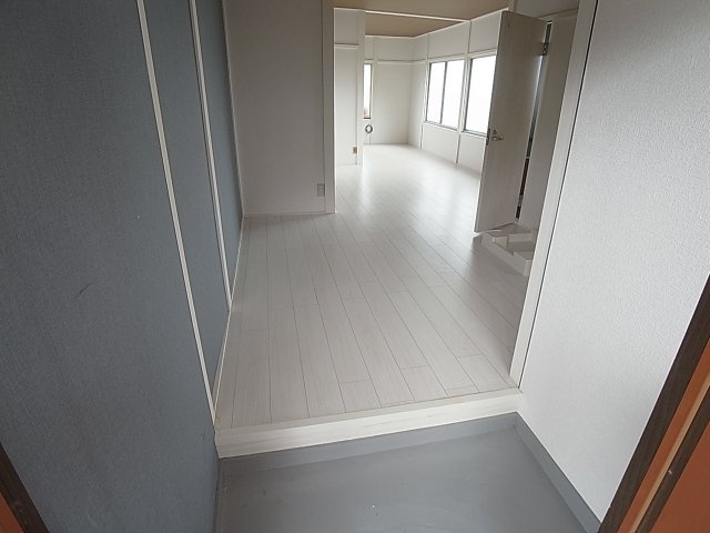 CoCoハイツの玄関|玄関から綺麗です