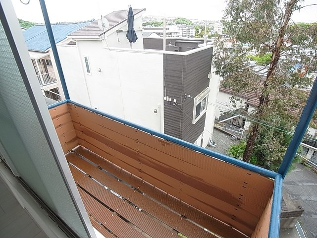 CoCoハイツのバルコニー|日当たりの良いバルコニー