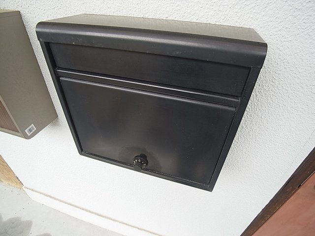 CoCoハイツのその他共用部分|ポストも可愛いですね