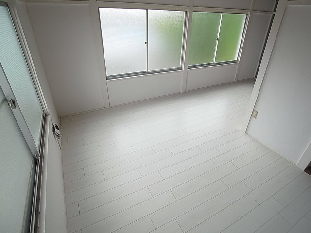 CoCoハイツの内装|ご覧の明るさ、お昼間は電気いりません