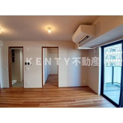 【居間・リビング】 | ザ・パークハウス品川荏原中延 | ゆったり過ごせる居間です