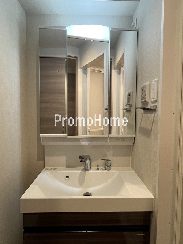 ホウエイコート秋葉原の洗面所