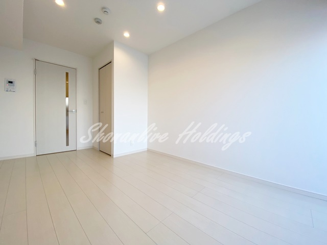 リブリ・柳町の寝室|白目のお洒落なフローリング♪