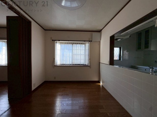 宝塚市長尾台１丁目中古戸建の居間