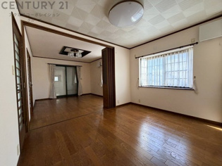 宝塚市長尾台１丁目中古戸建の居間