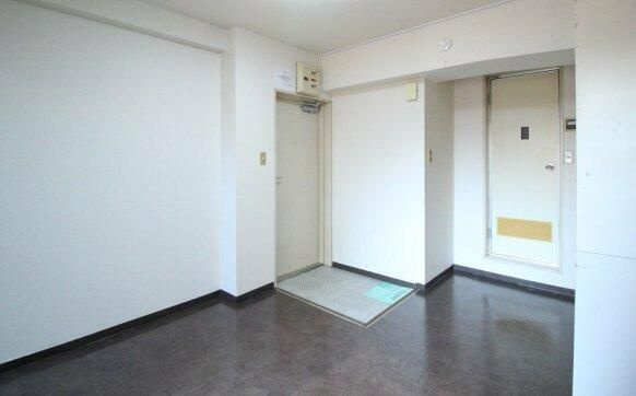 ライオンズマンション東池袋の玄関