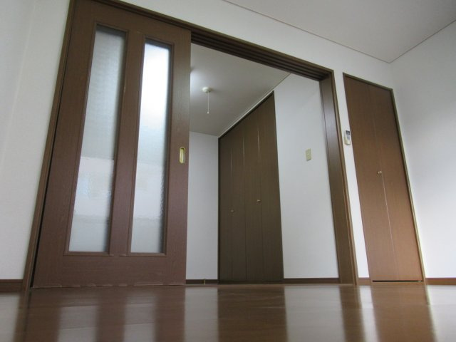 アーバンクレストの洋室