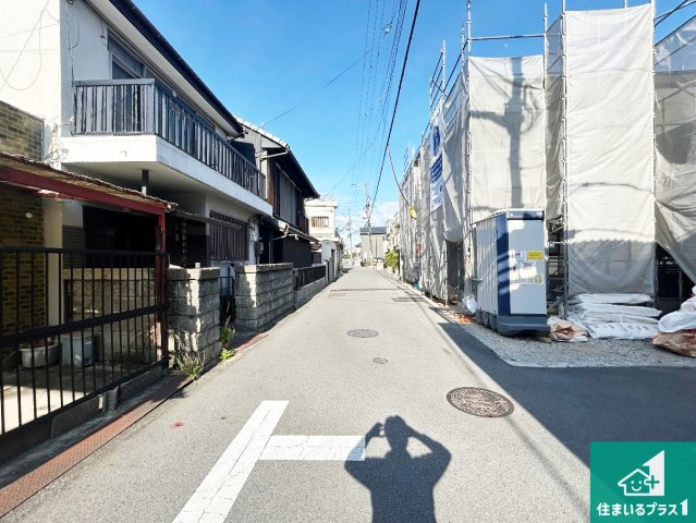 大阪市東住吉区照ケ丘矢田　第9期　新築一戸建ての前面道路含む現地写真|周辺は落ち着いた街並みの住宅地！子育てがしやすい住環境です！まだ未完成ですが、現地でしかわからない事もございます。是非一度ご覧ください。