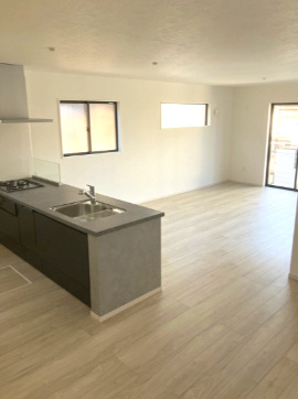 若葉区若松台戸建の居間・リビング|当日の見学大歓迎！