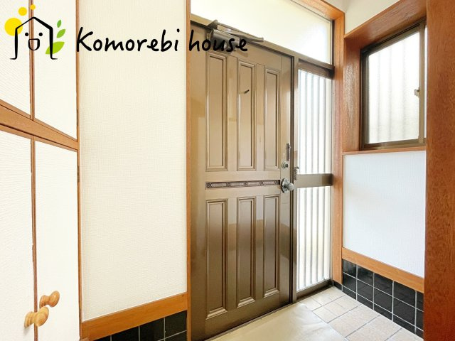 上尾市泉台三丁目　中古戸建の玄関|シンプルで使いやすい玄関です
