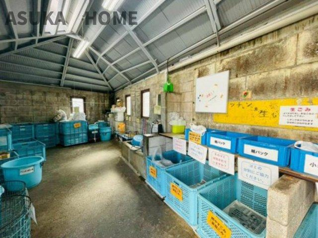 日吉第弐ハイムB棟のその他共用部分|綺麗に整備されたごみ置き場です。ゴミも分別して出しやすいですね。