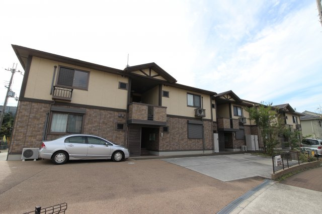 クレールコートの外観