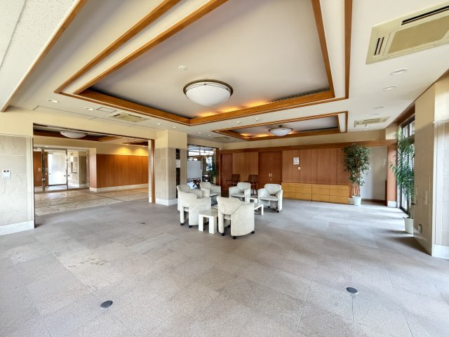 日神パレステージ上福岡のエントランス