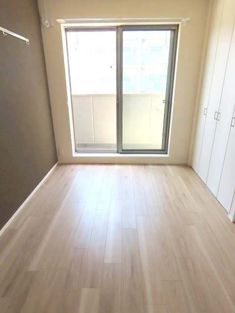 アルタ仙川の寝室|アクセントクロスのおしゃれなお部屋