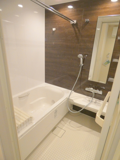 アルタ仙川の浴室|追焚機能・浴室乾燥機