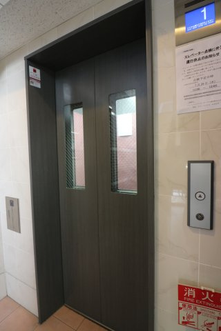 エレベーターで楽々最上階へ！