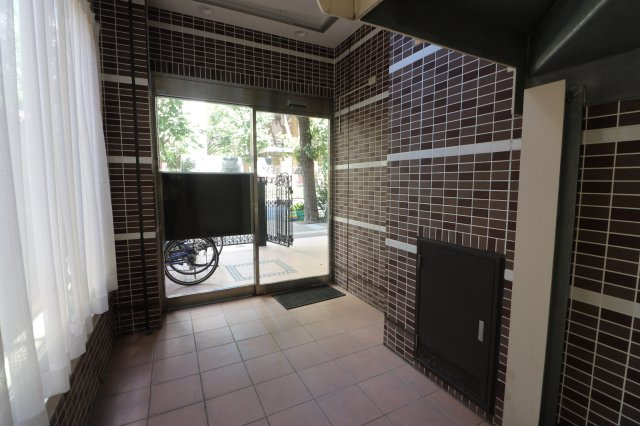 【エントランス】