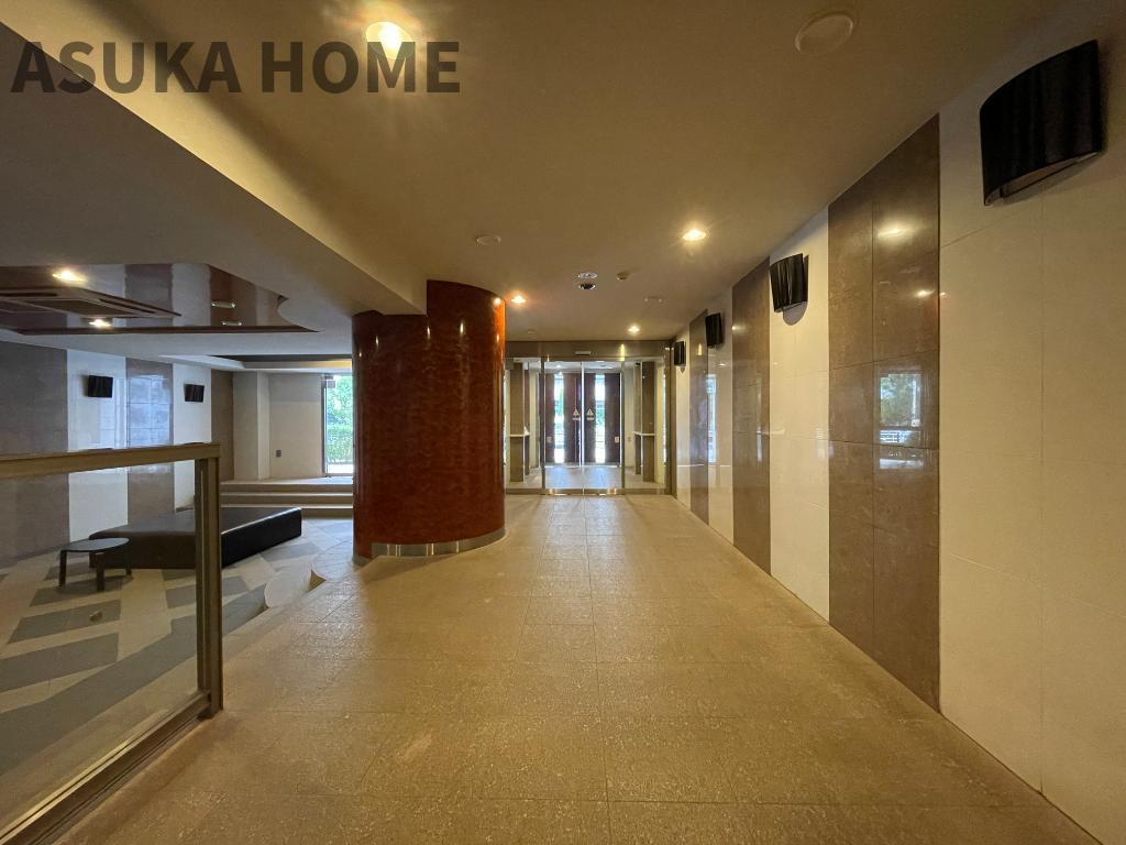 クオス横浜鴨居レジデンシャルステージ のエントランス|綺麗に整備されたエントランス部分です♪