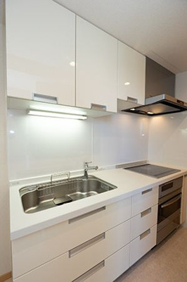 【キッチン】 | リバー＆タワー | きれいなキッチンです